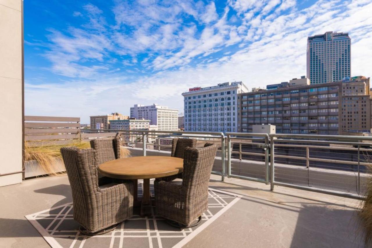 Luxury 2-Bedroom Condo Steps Away From The French Quarter New Orleans  Kültér fotó
