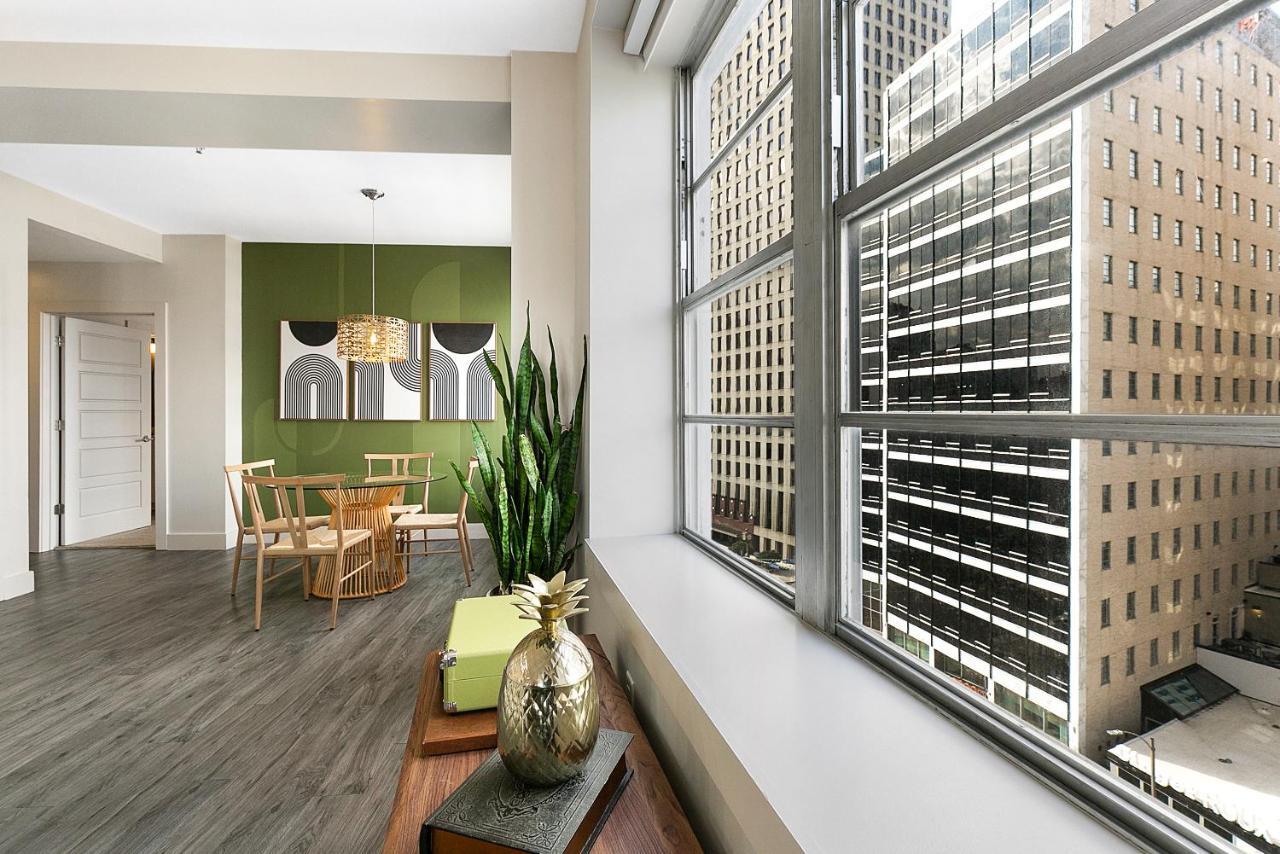 Luxury 2-Bedroom Condo Steps Away From The French Quarter New Orleans  Kültér fotó