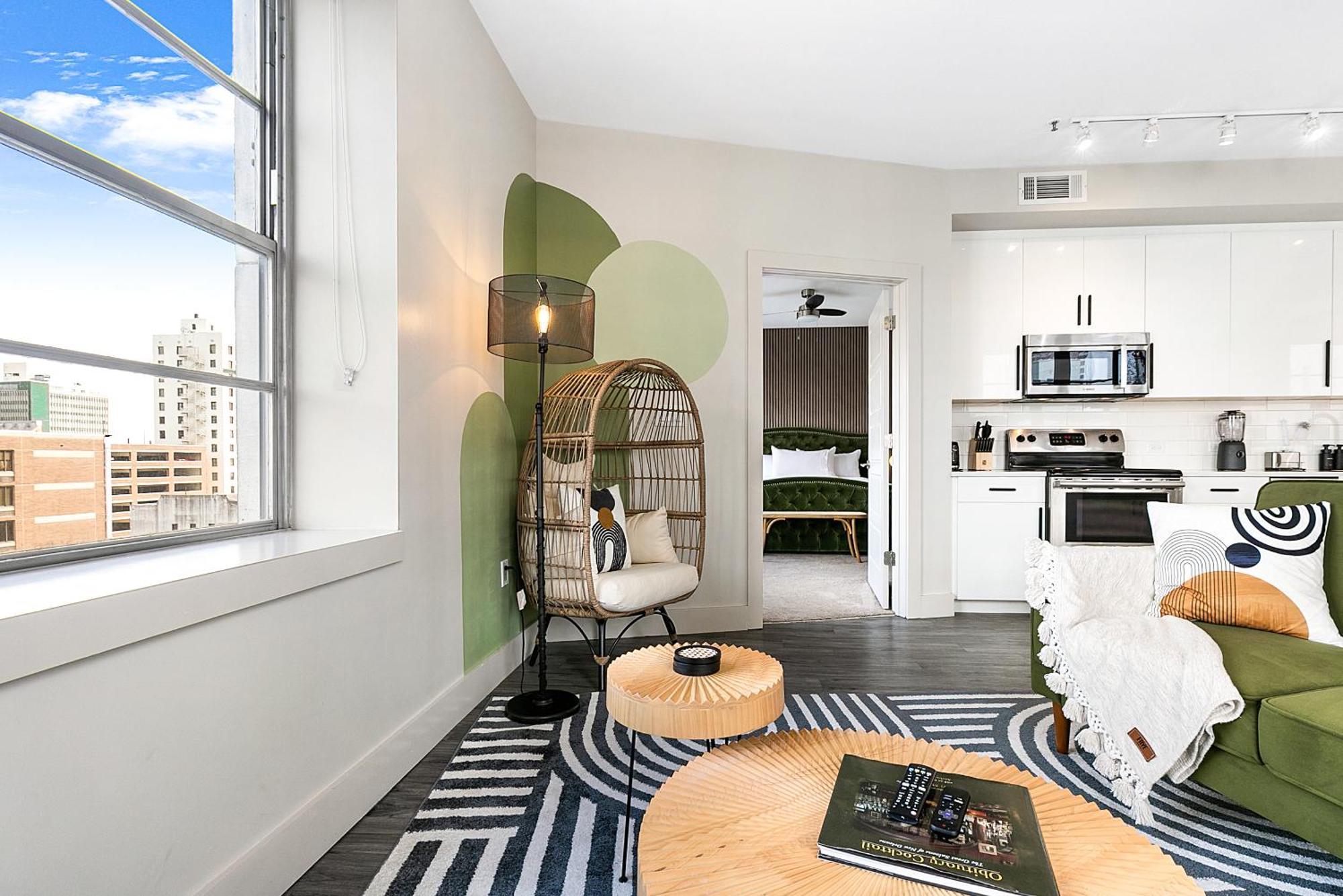 Luxury 2-Bedroom Condo Steps Away From The French Quarter New Orleans  Kültér fotó