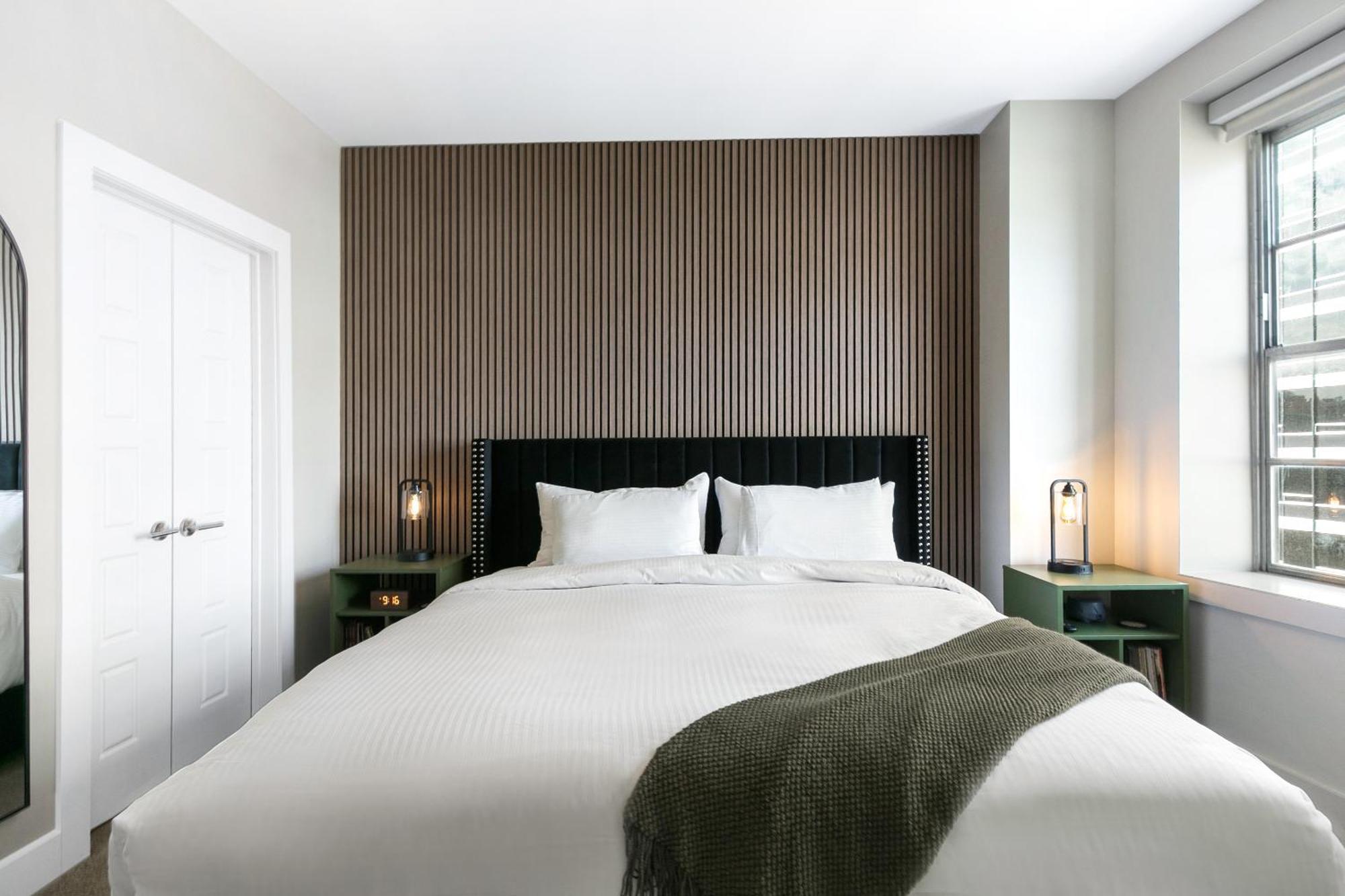 Luxury 2-Bedroom Condo Steps Away From The French Quarter New Orleans  Kültér fotó